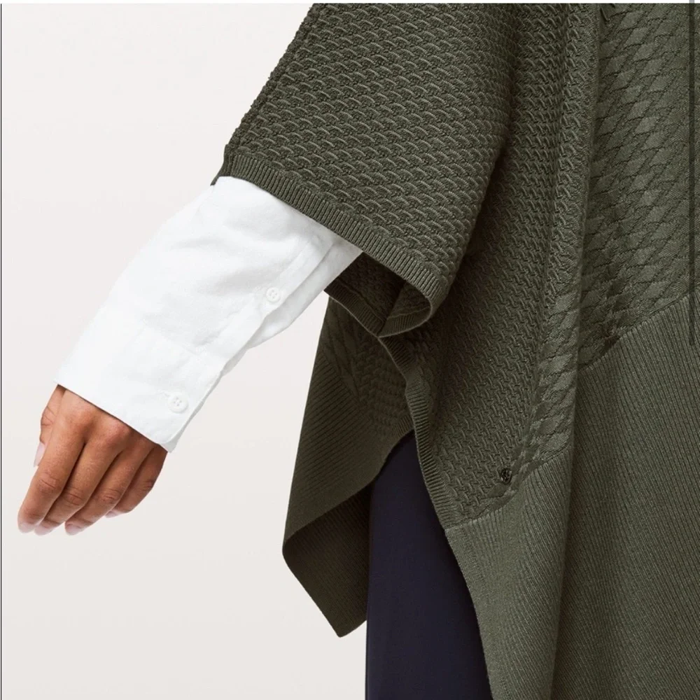 Lululemon Dream Weaver Wrap Green One Size